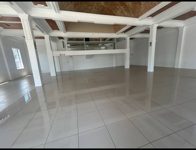 361M² RETAIL TO LET IN CLAREMONT